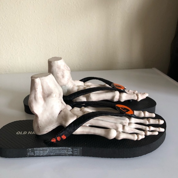 Halloween Oogie Boogie Flip Flops - Picture 3 of 5